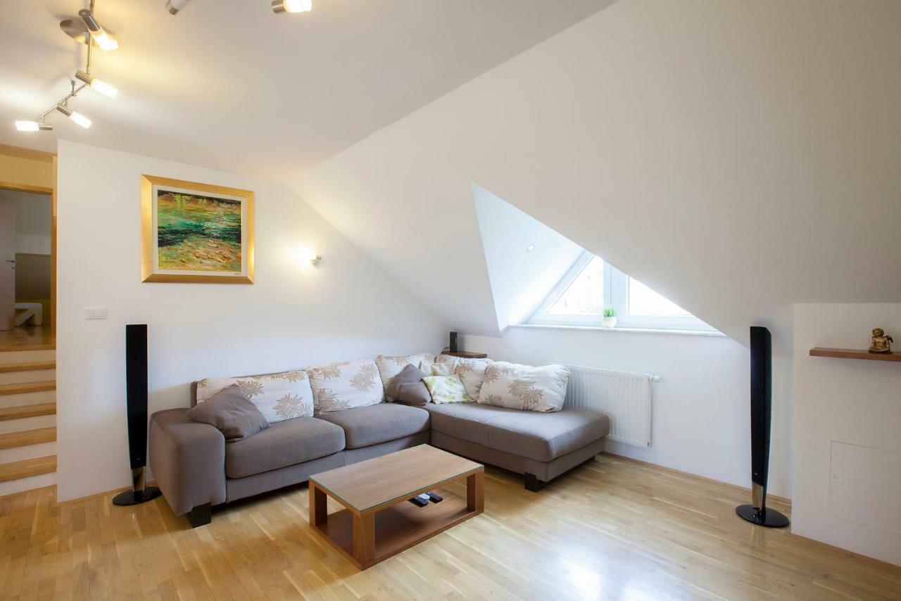 בלד Luxury Apartment Karolina מראה חיצוני תמונה